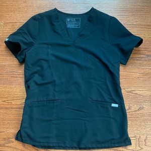 Figs Women’s Black Casma Three Pocket Scrub Top